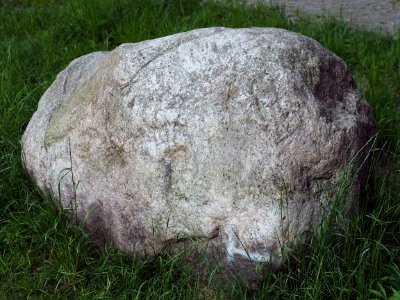 Naturdenkmal.Berlin.7-5F.Findling