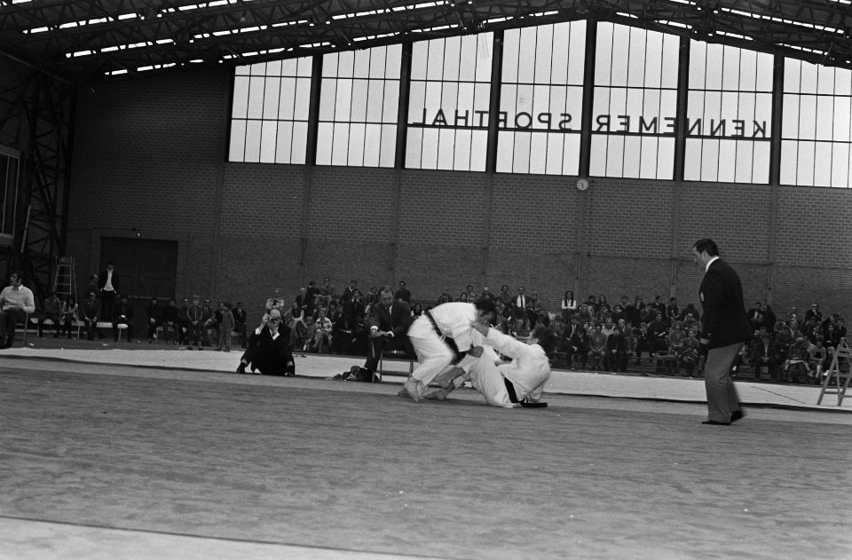 Nederlandse judokampioenschappen 1971 in Haarlem Adelaar tegen Boltrop, Bestanddeelnr 924-2259
