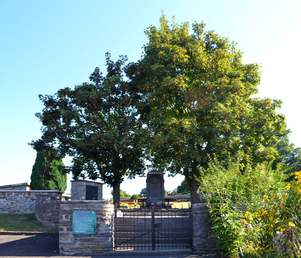 Naunstadt, Ehrenmal