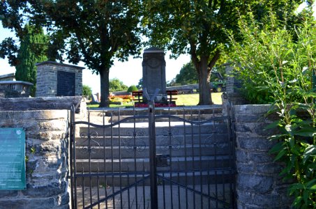 Naunstadt, Ehrenmal (4)