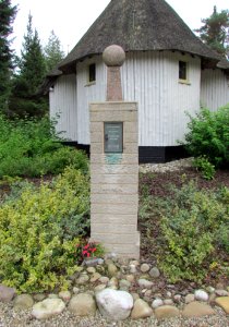 Natzweilermonument op Ereveld Loenen