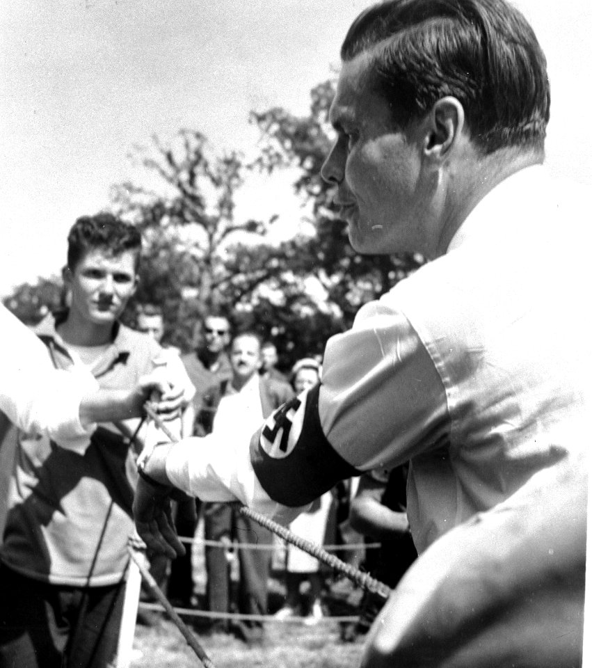Nazi-leider Lincoln Rockwell doodgeschoten, Bestanddeelnr 920-6389 (cropped)