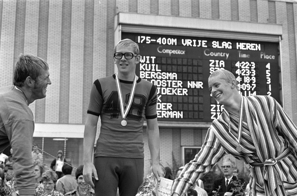 Nationale Zwemkampioenschappen te Utrecht Huldiging 400 meter vrije slag Winn…, Bestanddeelnr 925-7785