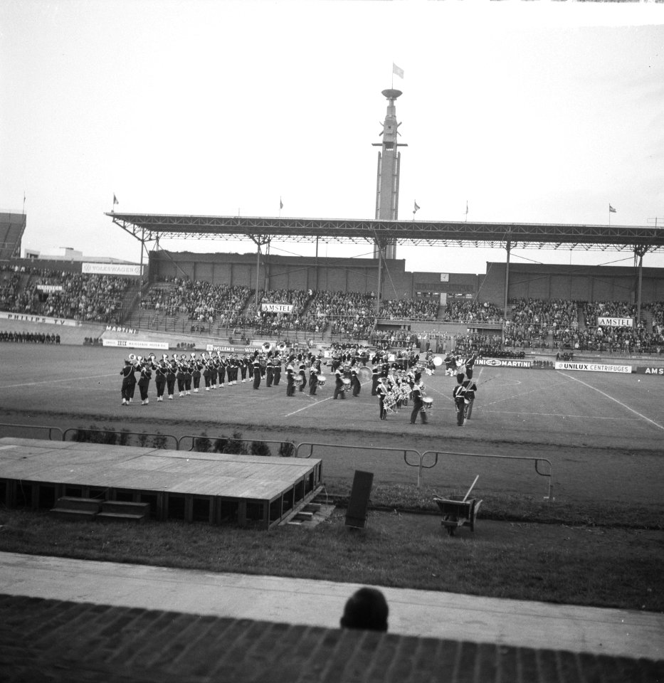 Natotaptoe in Olympisch Stadion , overzicht taptoe, Bestanddeelnr 916-5571