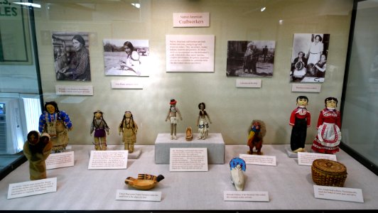 Native American crafts and craftworkers - Robbins Museum - Middleborough, Massachusetts - DSC03894