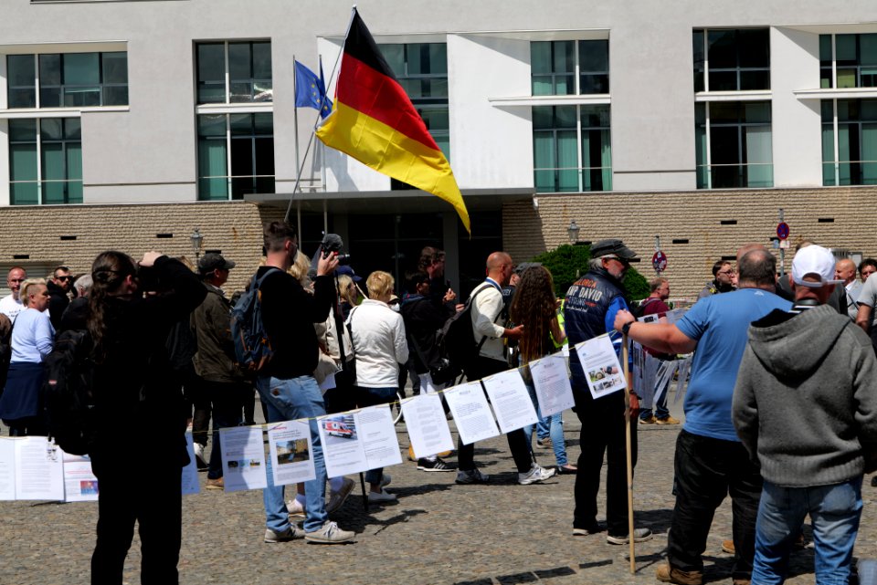 Nationalist protest Berlin 2020-06-06 08