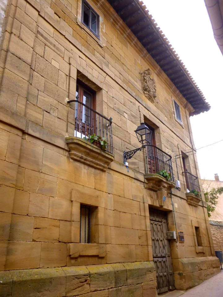Navaridas - Casa-Palacio de los Sodupe (Centro de Interpretación de Navaridas) 1