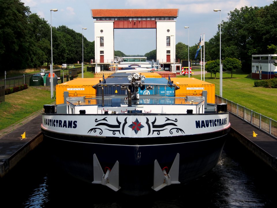 Nautictrans - ENI 02318927, Twente kanaal, sluis Eefde pic3