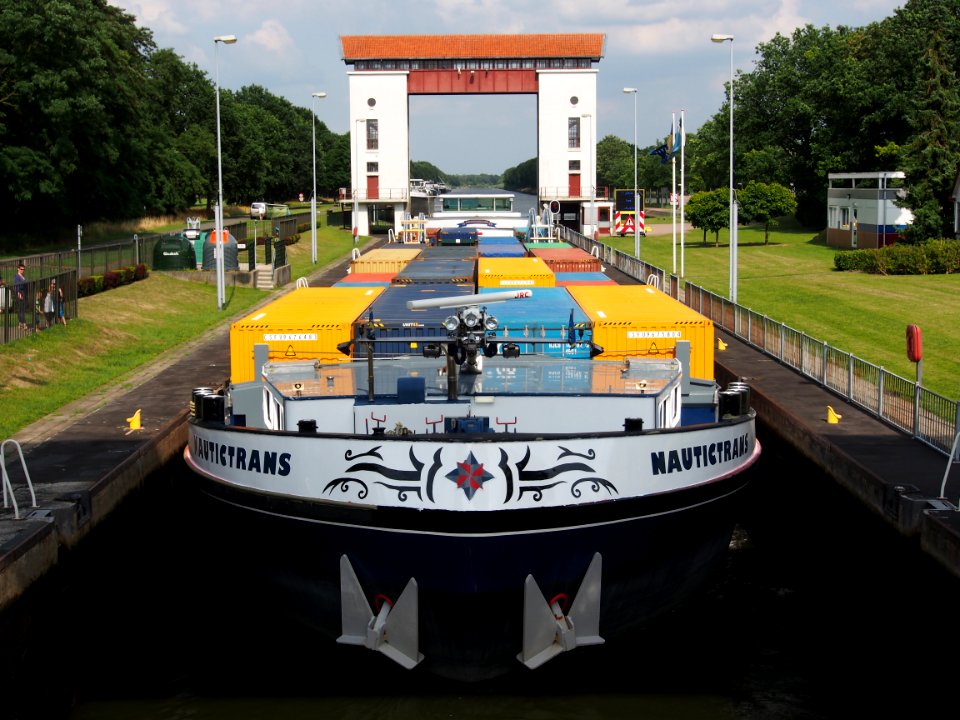 Nautictrans - ENI 02318927, Twente kanaal, sluis Eefde pic4