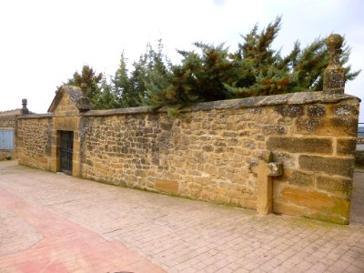 Navaridas - Cementerio