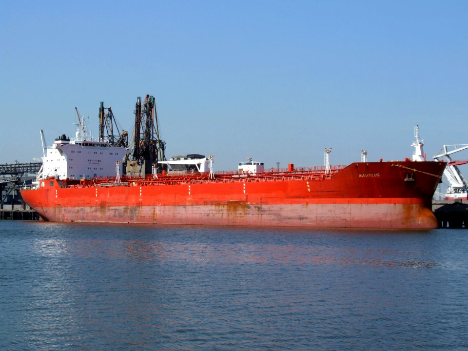 Nautilus at the '5e Petroleumhaven', Port of Rotterdam, Holland 10-Sep-2006