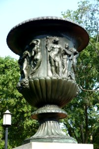 Navy Yard Urn (Lafayette Square) - Washington, DC - DSC05644