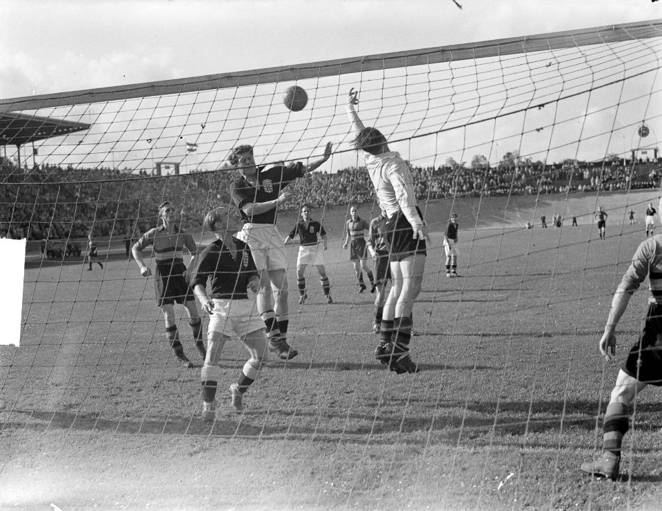 NEC tegen Enschede 1-1, Bestanddeelnr 904-2234