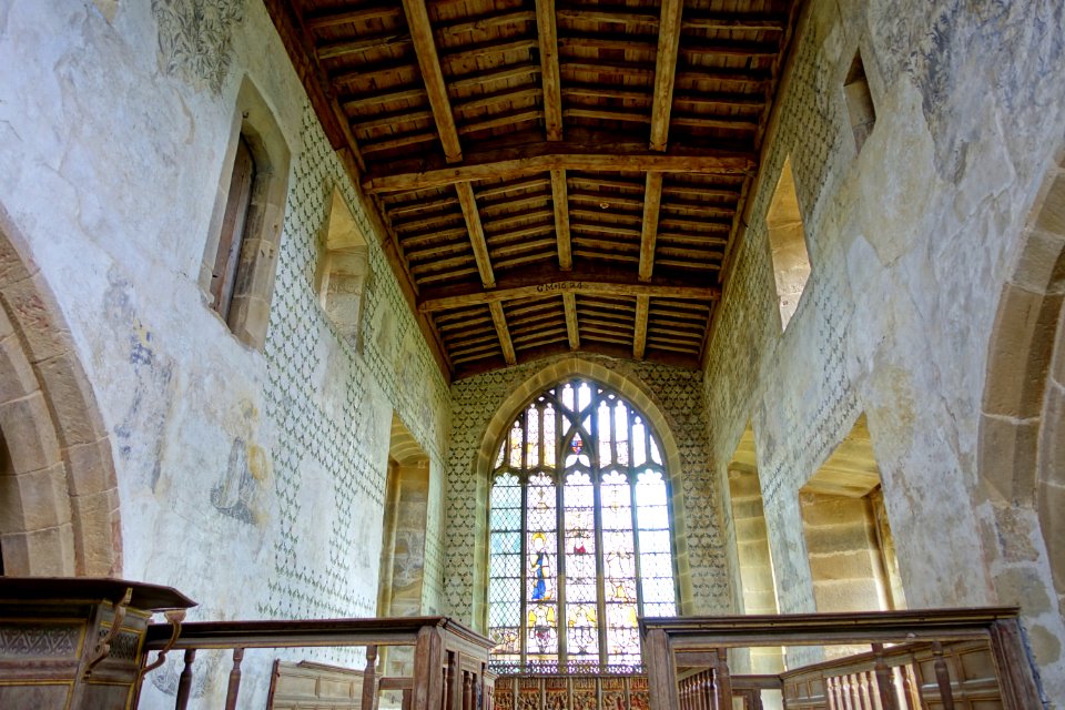Nave - Chapel of St Nicholas, Haddon Hall - Bakewell, Derbyshire, England - DSC02543