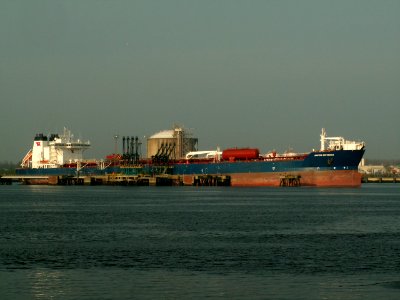 Navion Britannia at the '4e Petroleumhaven', Port of Rotterdam, Holland 23-Apr-2006