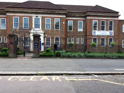 Neasden - Aboyne Road, Wykeham Primary School (2)