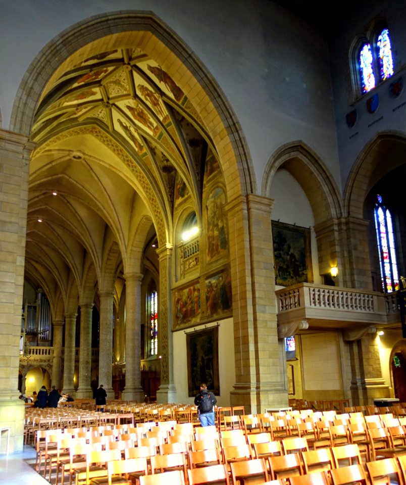 Nave - Cathédrale Notre-Dame de Luxembourg - DSC06029