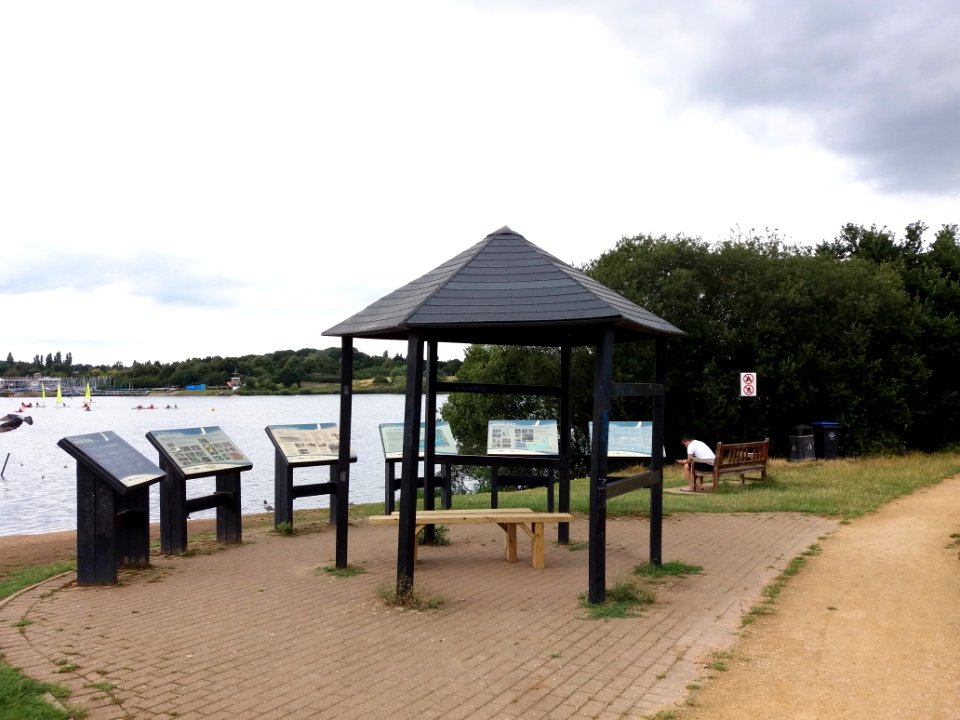 Neasden Recreation Ground - Welsh Harp viewing platform