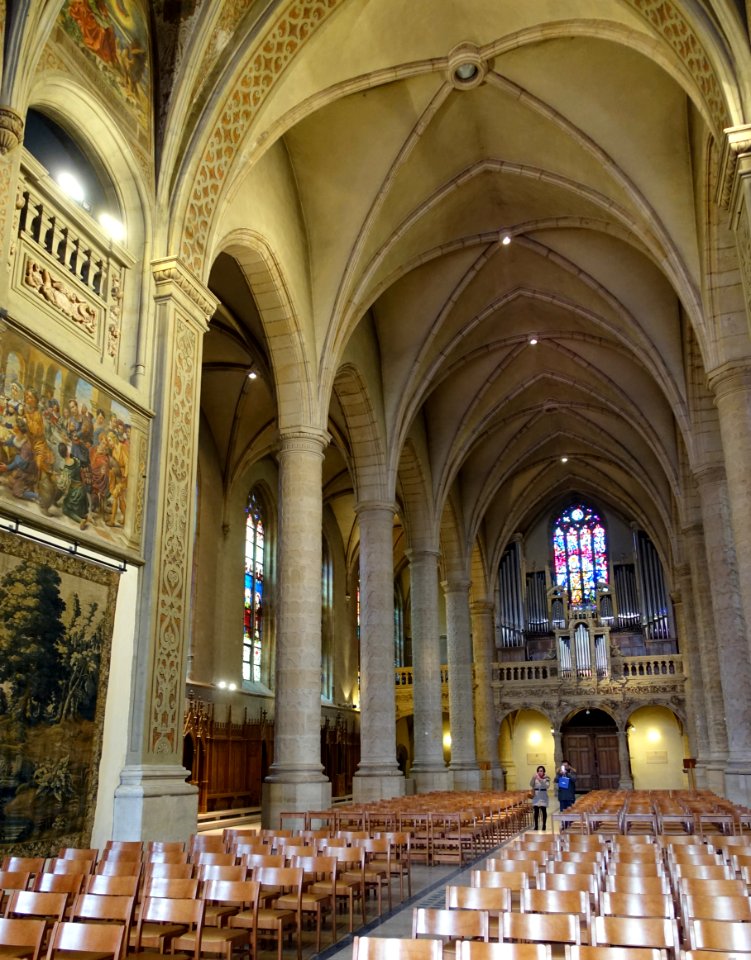 Nave - Cathédrale Notre-Dame de Luxembourg - DSC06050