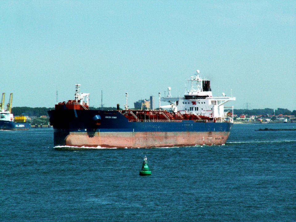 Navion Fennia p1 leaving Port of Rotterdam, Holland 08-Jul-2006