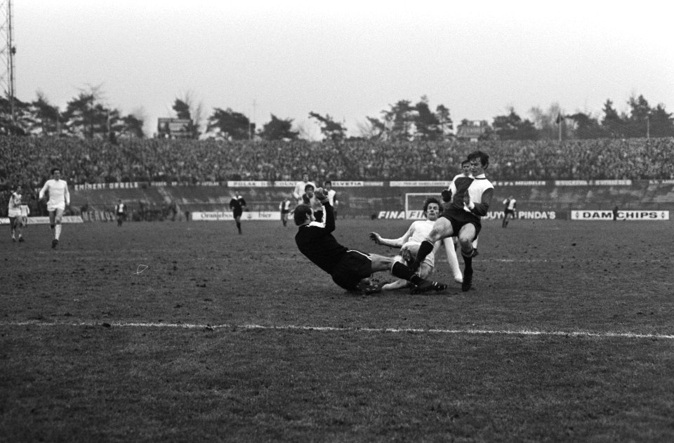NEC tegen Feijenoord 1-0 aktie, Bestanddeelnr 924-2237
