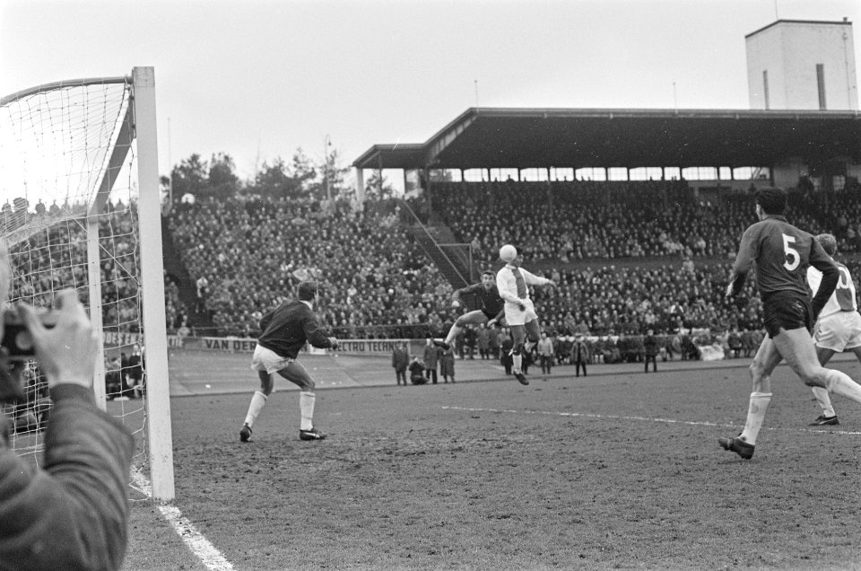 NEC tegen Ajax 1-2 spelmomenten, Bestanddeelnr 922-0664
