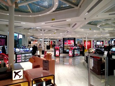 Nearly empty duty-free shop at PEK amid the COVID-19 pandemic