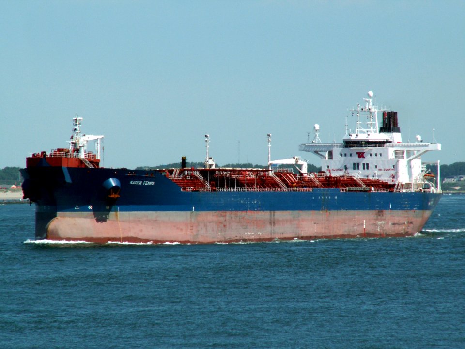 Navion Fennia p2 leaving Port of Rotterdam, Holland 08-Jul-2006