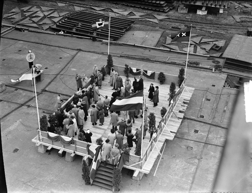 NDSM tewaterlating van het vrachtschip ms. Slovenija, Bestanddeelnr 904-2550