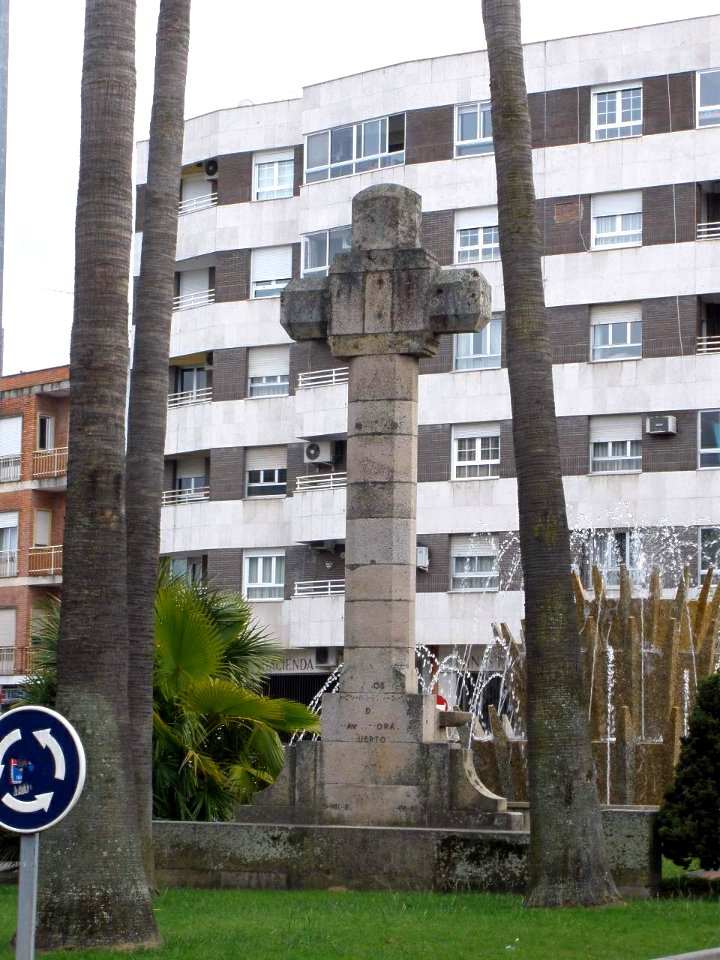 Navalmoral de la Mata - Plaza Sánchez Arjoja 3
