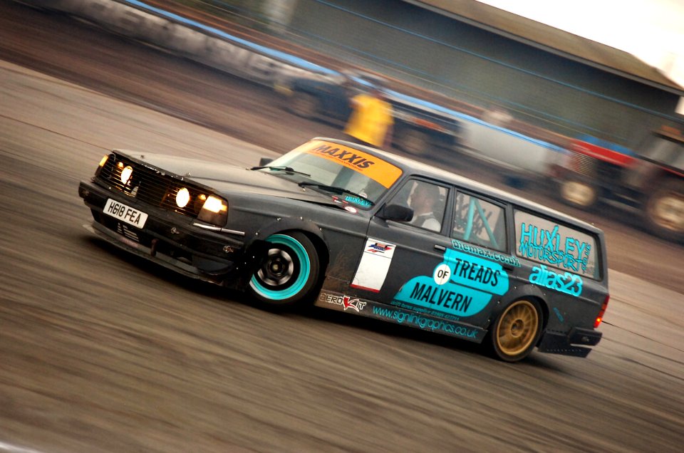 NDT 2014-07-05 Max Milwain Volvo 245-2