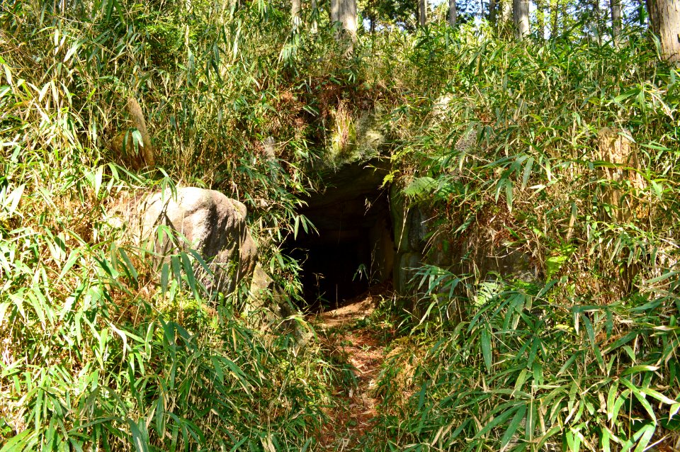Munesaka Kofun Group-1, entrance