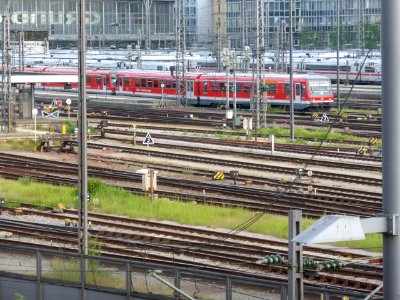 Munich-Hackerbruecke-2