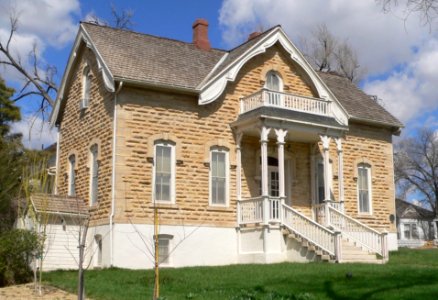 Mueller-Schmidt house from SW 1