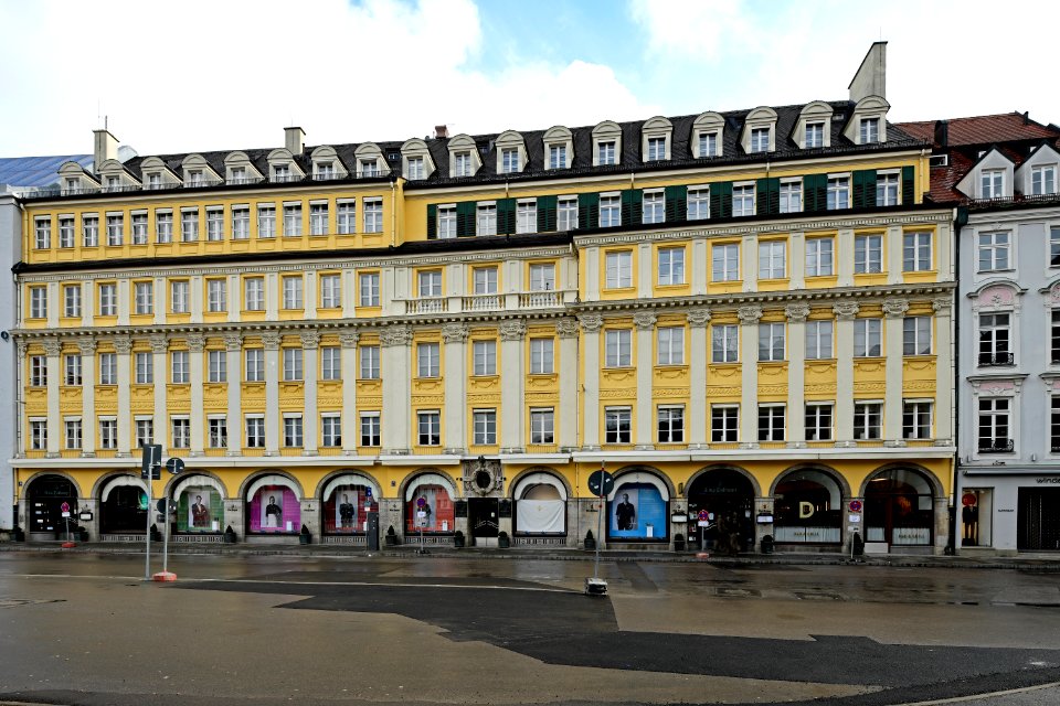 Muedienerstr14152018c85