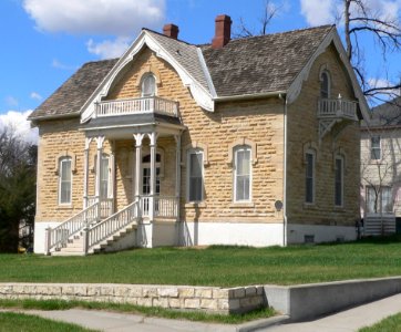Mueller-Schmidt house from SE 1
