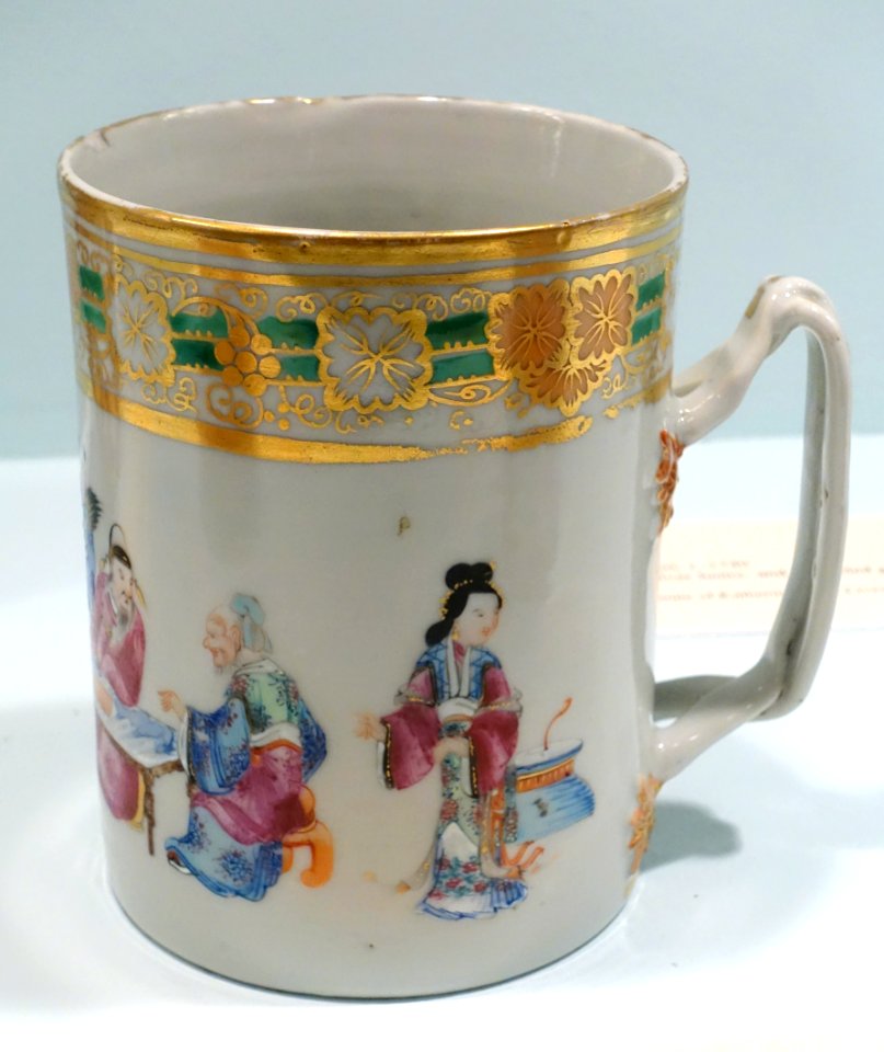 Mug of Chinese scenes with border of European motifs, Chinese export, c. 1800-1815, porcelain, polychrome enamel, gilding - Krannert Art Museum, UIUC - DSC06602