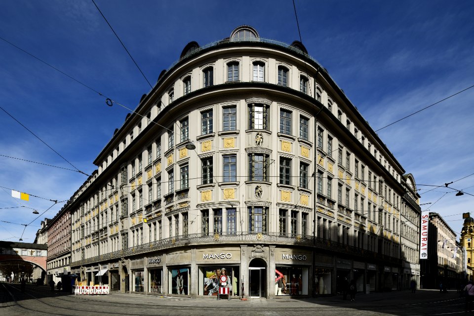 Mtheatinerstr7032019c90