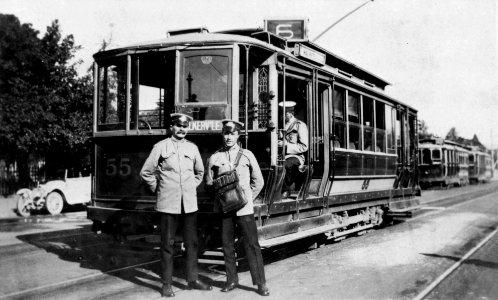 MTT Type A1 tram no. 55 at Victoria Square std rd ca 1917