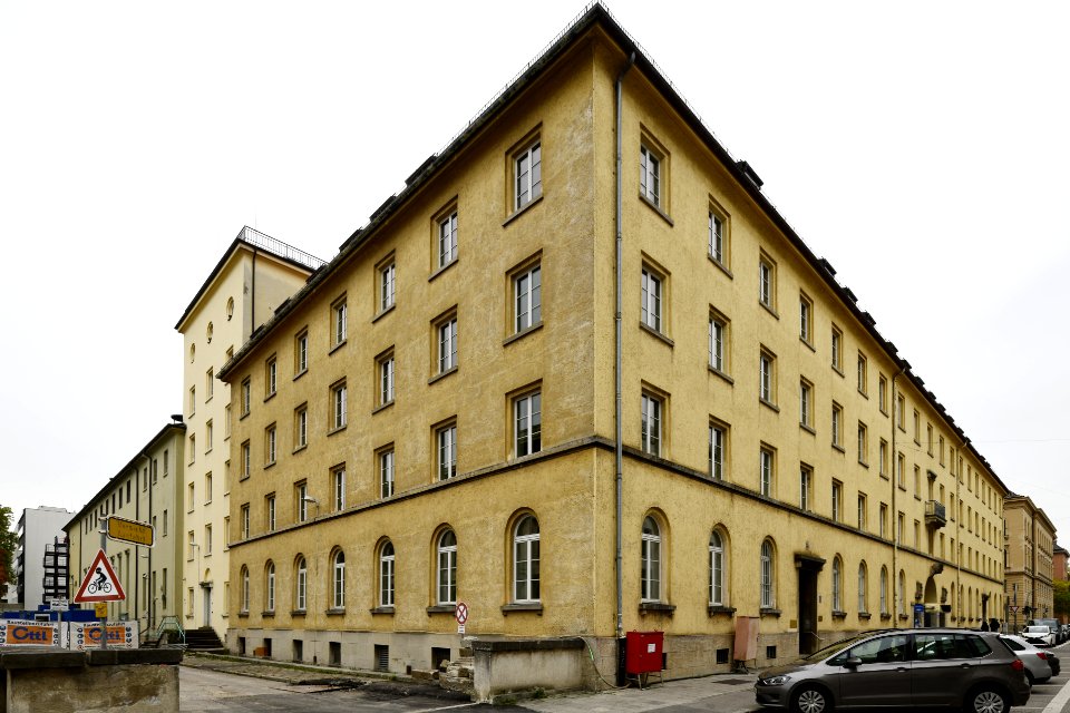 Muekatborastrfb102019c95