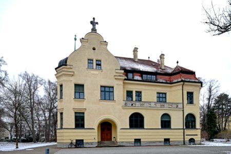 Mueismaningerstr95i032018c90