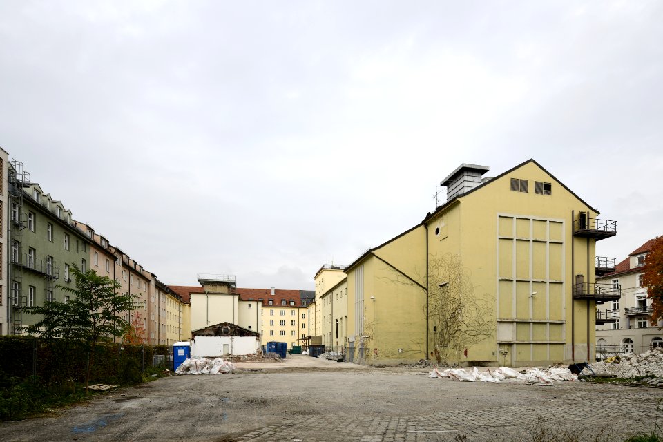 Muekatborastr102019c95