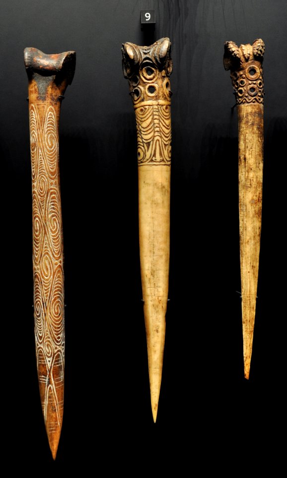 Musée du Quai Branly Poignards Papouasie 04032012 2