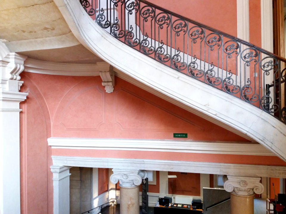 Musée des Beaux-Arts de Lyon - Aile des expositions, escalier
