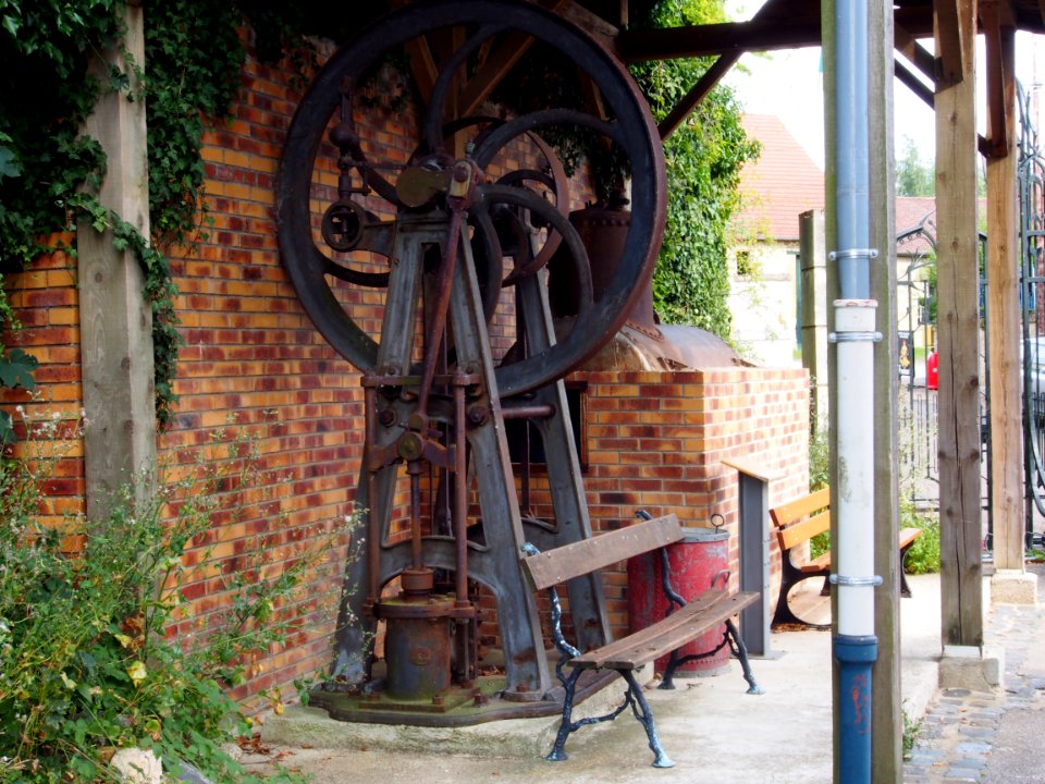 Musée Européen de la Bière - Part of machine and oven