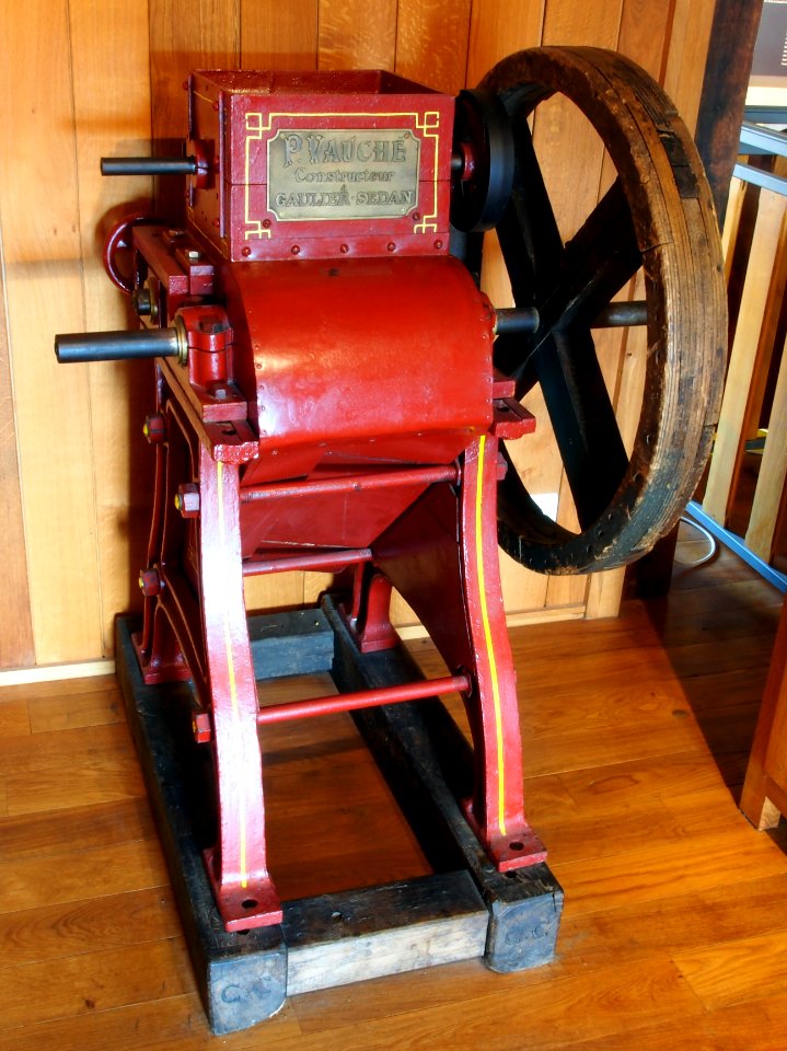 Musée Européen de la Bière - Crusher,P. Vauché, Constructeur Caulier-Sedan