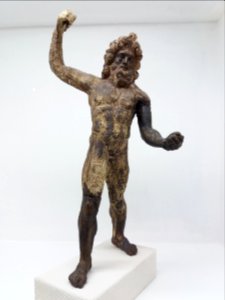 Musée Lugdunum - Statuette en bronze de Jupiter ou Neptune