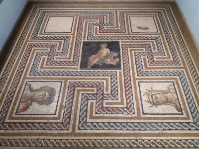 Musée Lugdunum - Mosaïque Bacchus-Dionysos l'indien