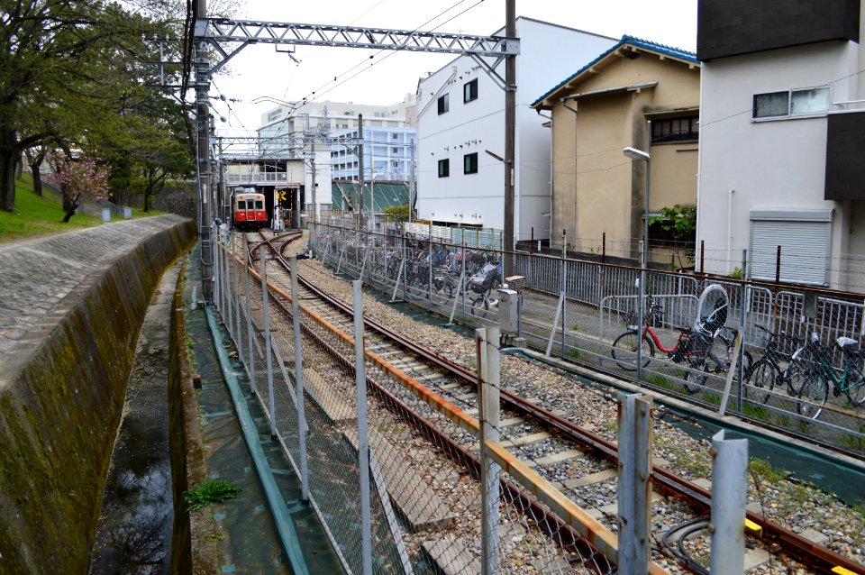 Mukogawa Station, renrakusen