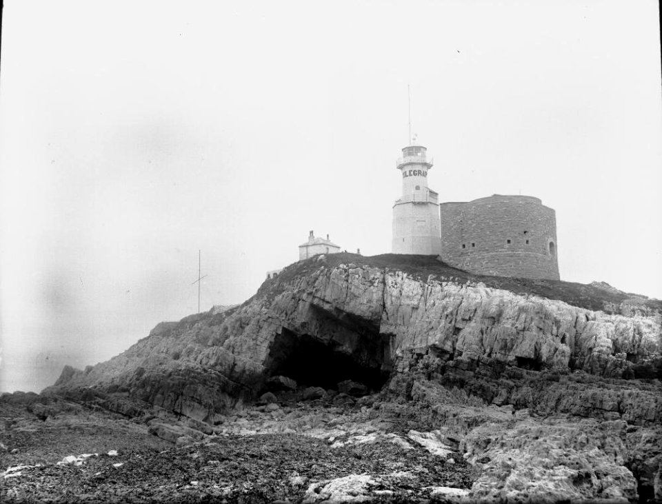 Mumbles lighthouse, Bracelet bay (1293762)